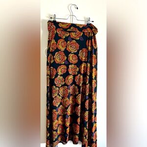 ELECTRIC ROSES 🌹 MAXI SKIRT !